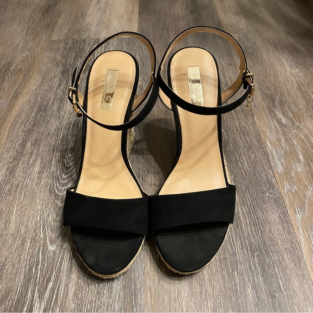 Office 4” Black Wedge Heels Size 9